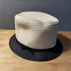 Women’s J. Crew Paper Straw Panama Bucket Hat with Black Ribbon - Size M/L